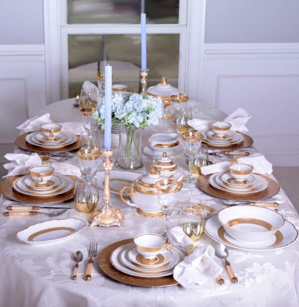 Jeremy 803 Gold Table Setting
