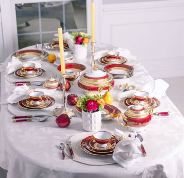 Jeremy 803 Red Table Setting