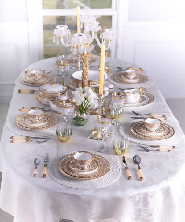 Romance Cream Table Setting