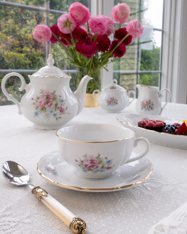 Gladys Tea Set 4x5